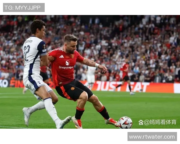 08-09赛季欧冠决赛巴塞罗那与曼联的巅峰对决回顾与分析 08-09赛季欧冠决赛巴塞罗那与曼联的巅峰对决回顾与分析